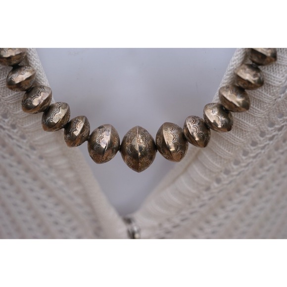 Heavy 108g Indian Sterling Silver Navajo Pearls Necklace Hand Stamped Graduated - Picture 9 of 12